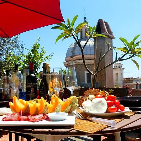 La Mia Casa In Campo Di Fiori Apartman Róma Kültér fotó