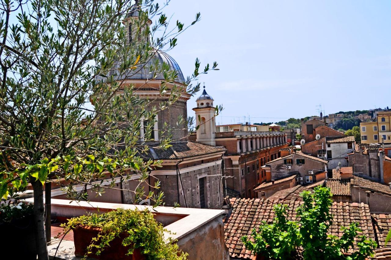 La Mia Casa In Campo Di Fiori Apartman Róma Kültér fotó